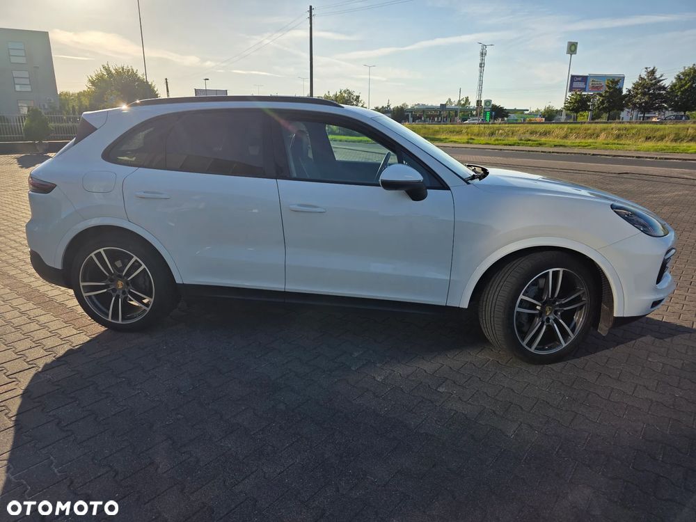 Porsche Cayenne S - 4