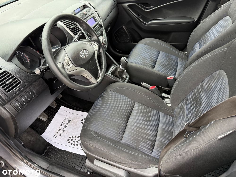 Hyundai ix20 1.4 Premium - 17