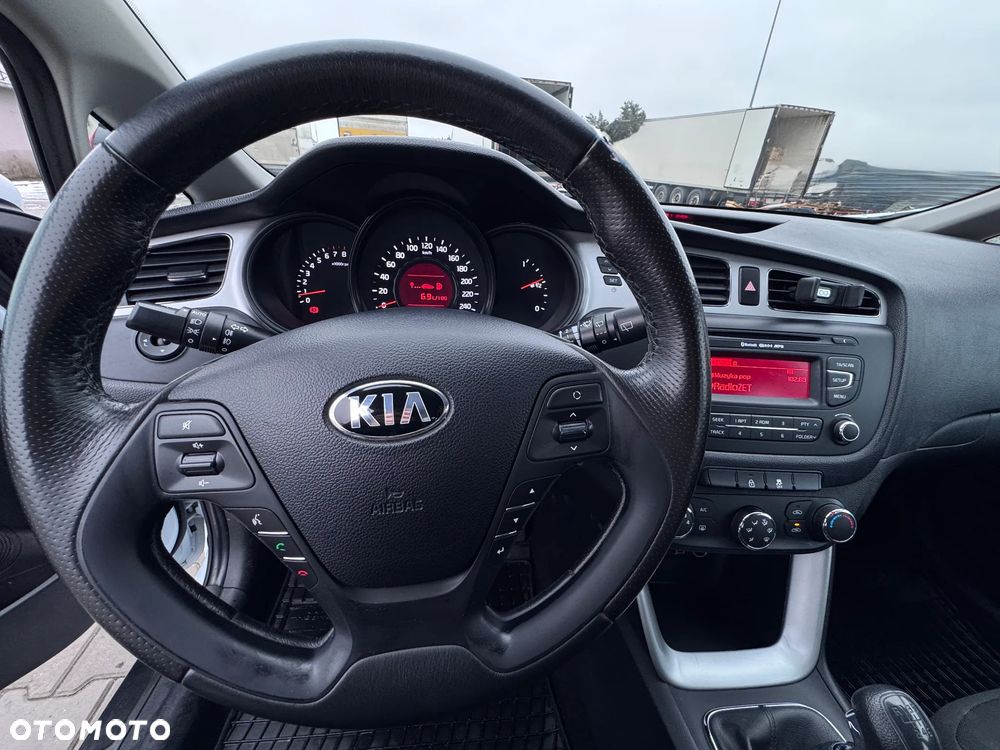 Kia Ceed 1.4 M - 17