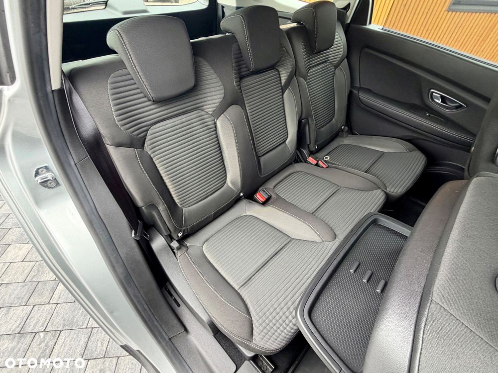Renault Grand Scenic BLUE dCi 120 BUSINESS EDITION - 29