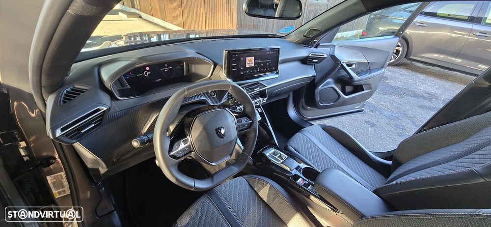 Peugeot e-2008 54 kWh Allure - 19