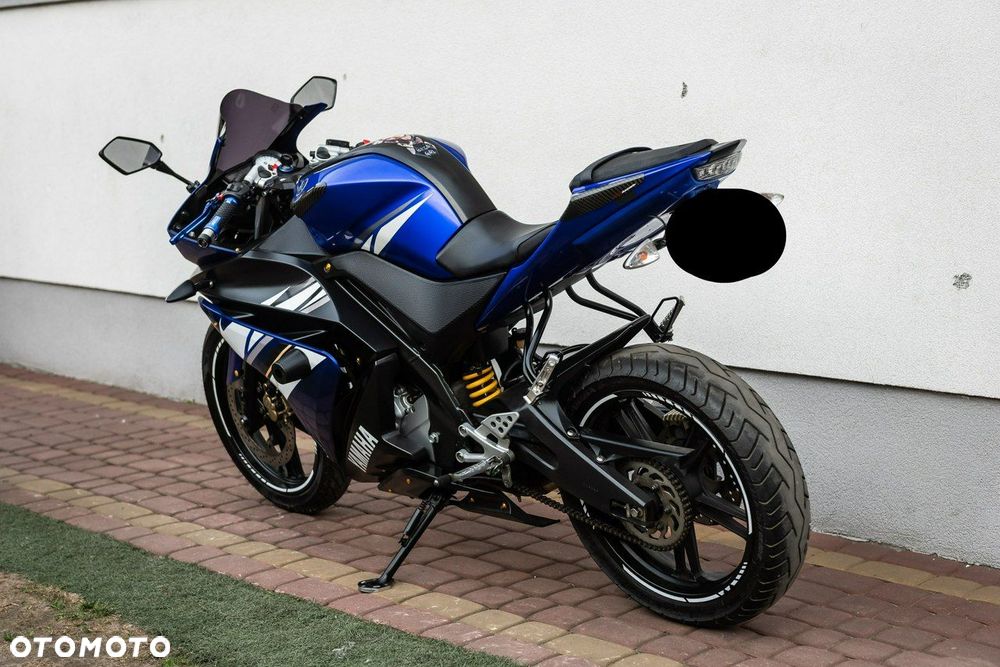 Yamaha YZF - 4