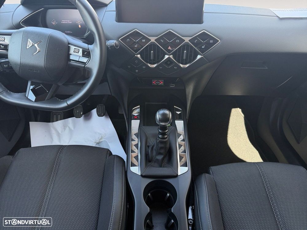 DS DS3 Crossback 1.2 PureTech Roofs of Paris - 11