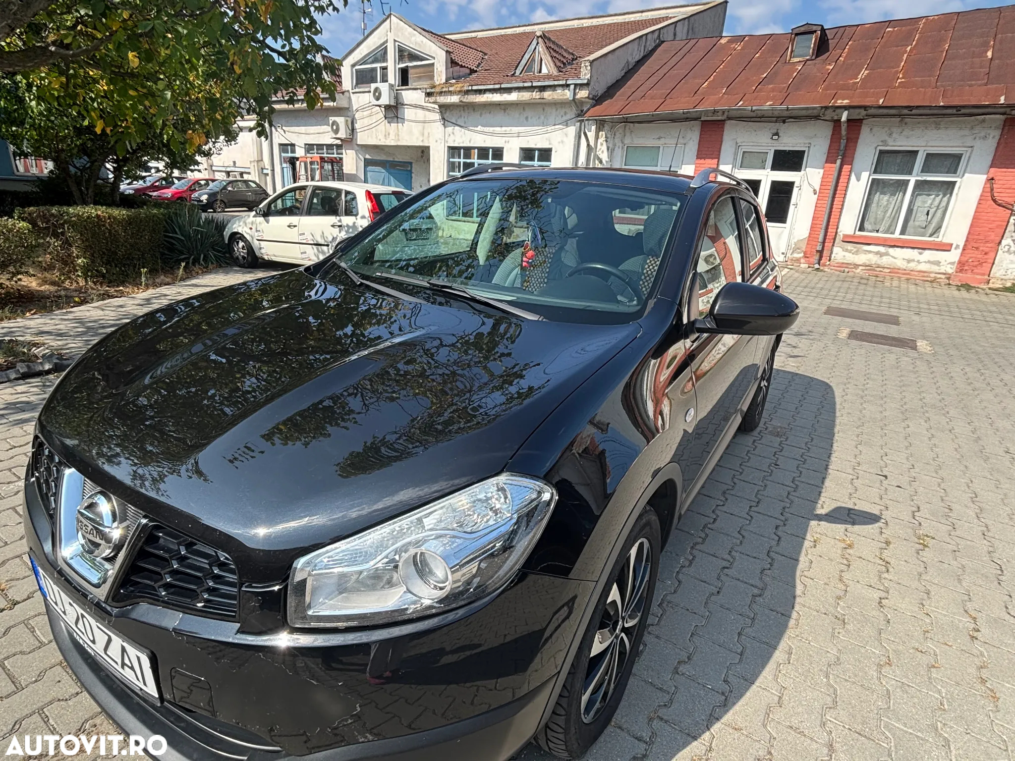 Nissan Qashqai 2.0 dCi DPF 4x4 Aut tekna - 13