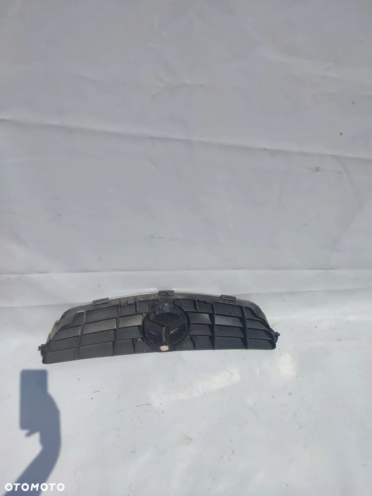 MERCEDES CLK W209 GRILL ATRAPA A2098800023 - 2