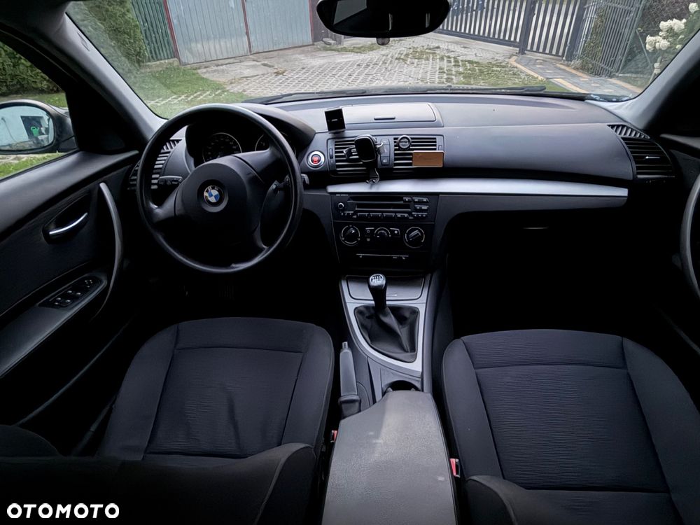 BMW Seria 1 116i - 6