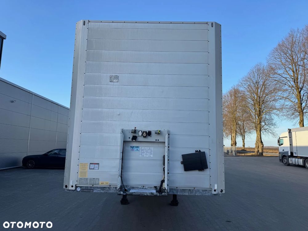 Schmitz Cargobull Izoterma , Doppelstock, oś podnoszona, 437.000 km!! - 6