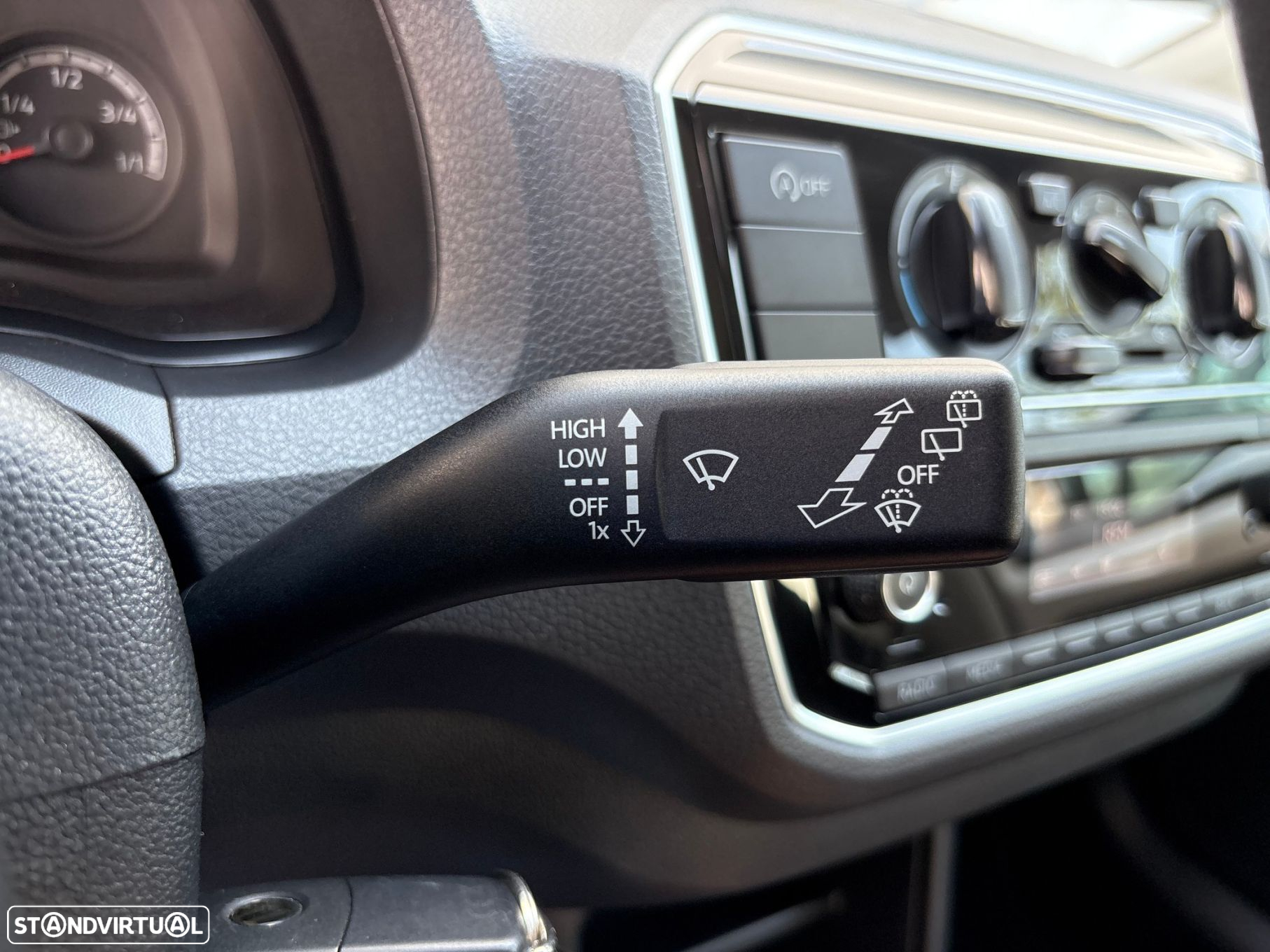 VW Up! 1.0 Move - 12