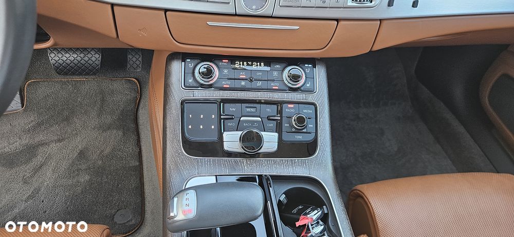 Audi A8 6.3 W12 FSI L Quattro - 23