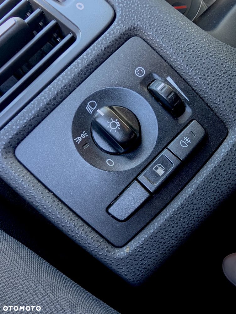 Volvo V50 - 10