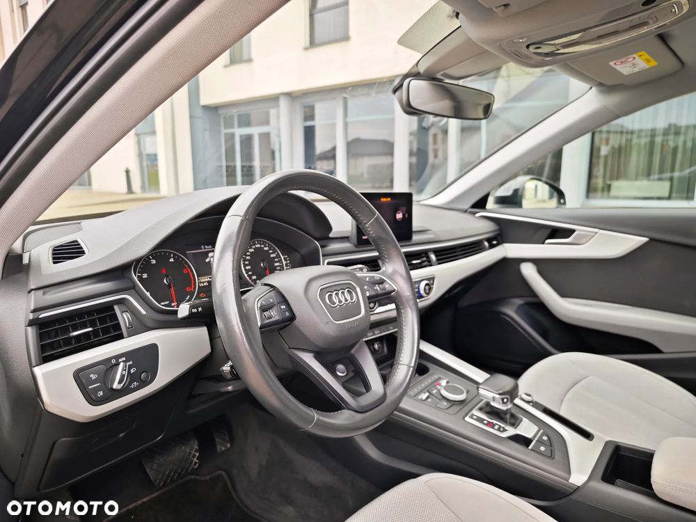 Audi A4 Avant 2.0 TDI S tronic - 13