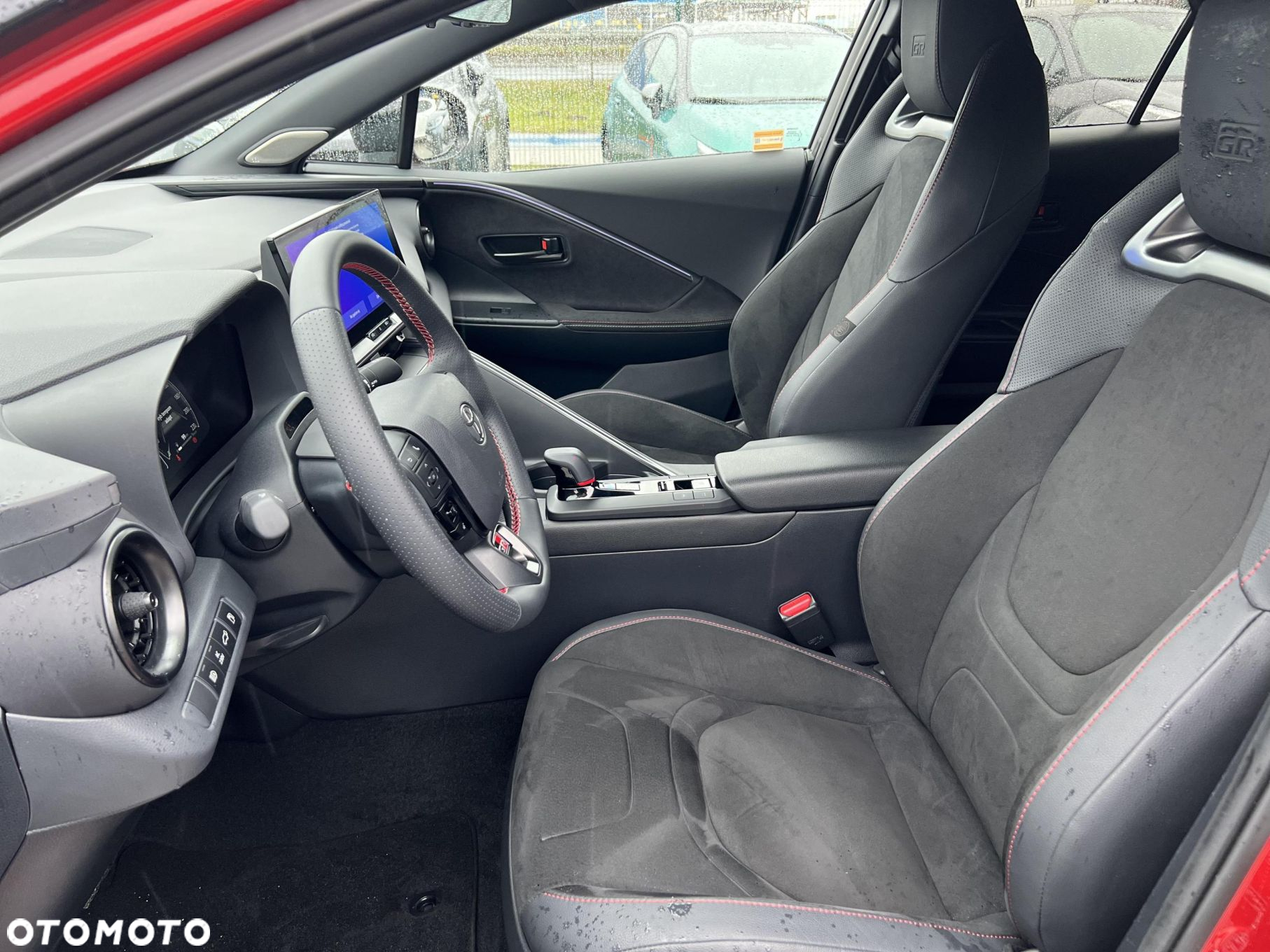 Toyota C-HR - 16