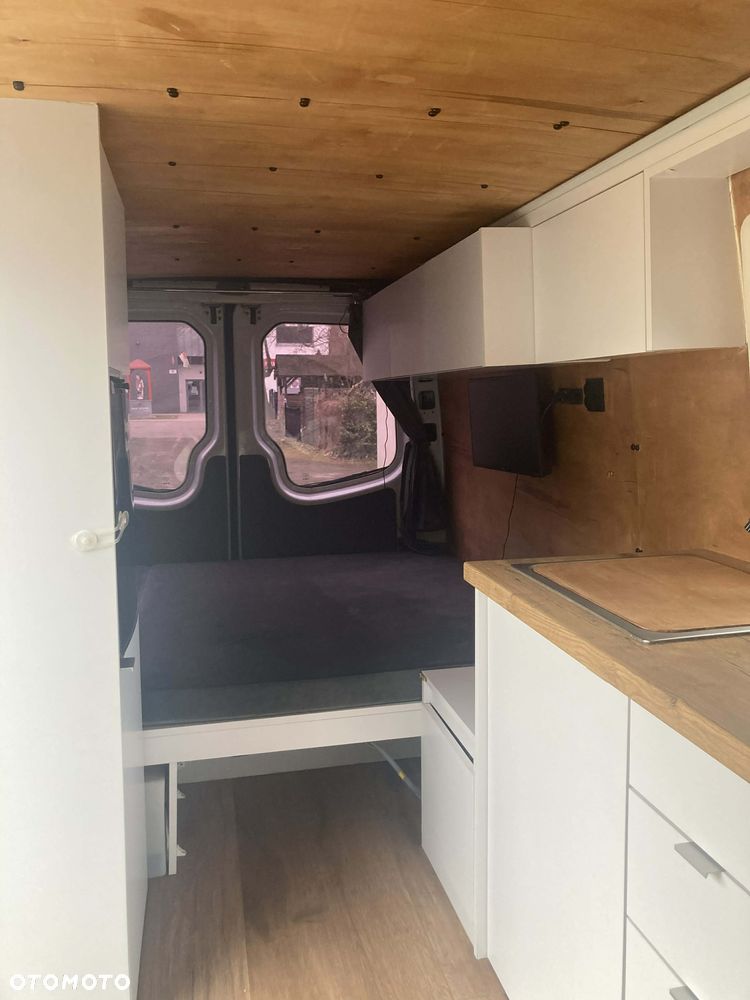 Mercedes-Benz Sprinter - 3