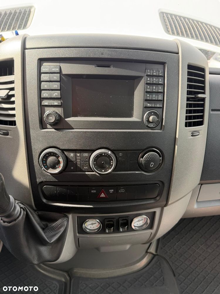 Mercedes-Benz Sprinter - 6