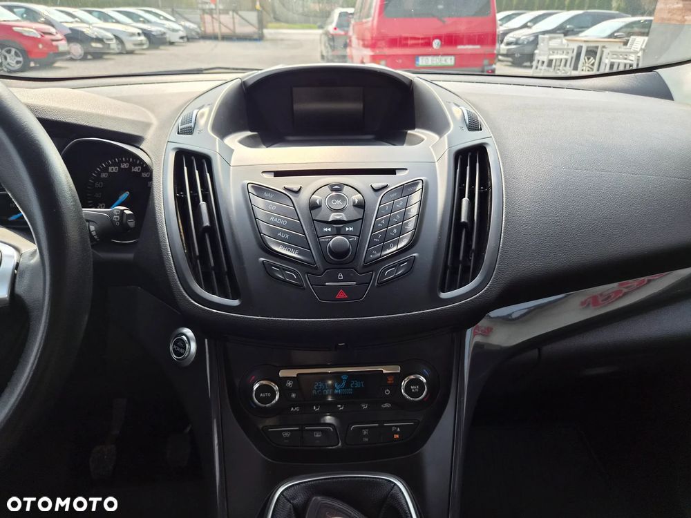 Ford Kuga - 26