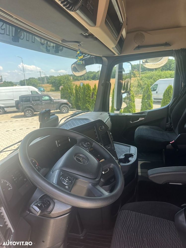 Mercedes-Benz Actros - 4