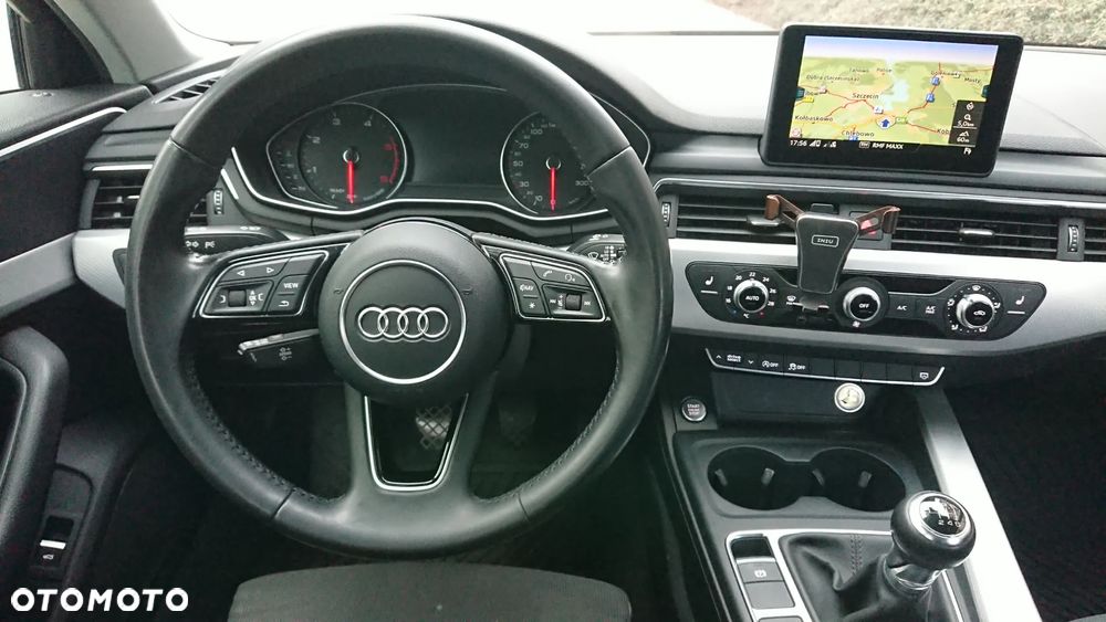 Audi A4 Avant 2.0 TDI DPF clean diesel quattro S line Sportpaket - 16
