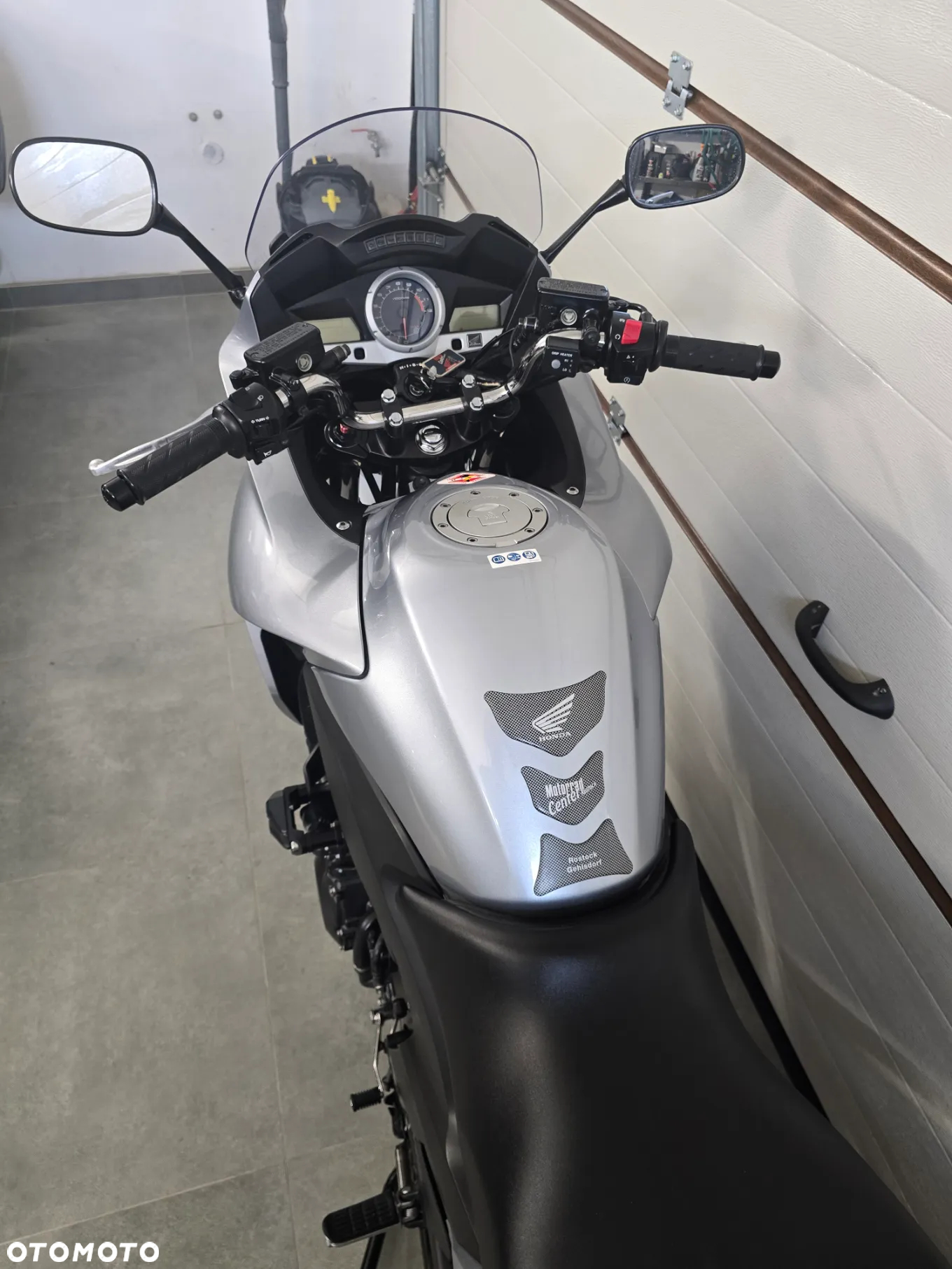 Honda CBF - 20