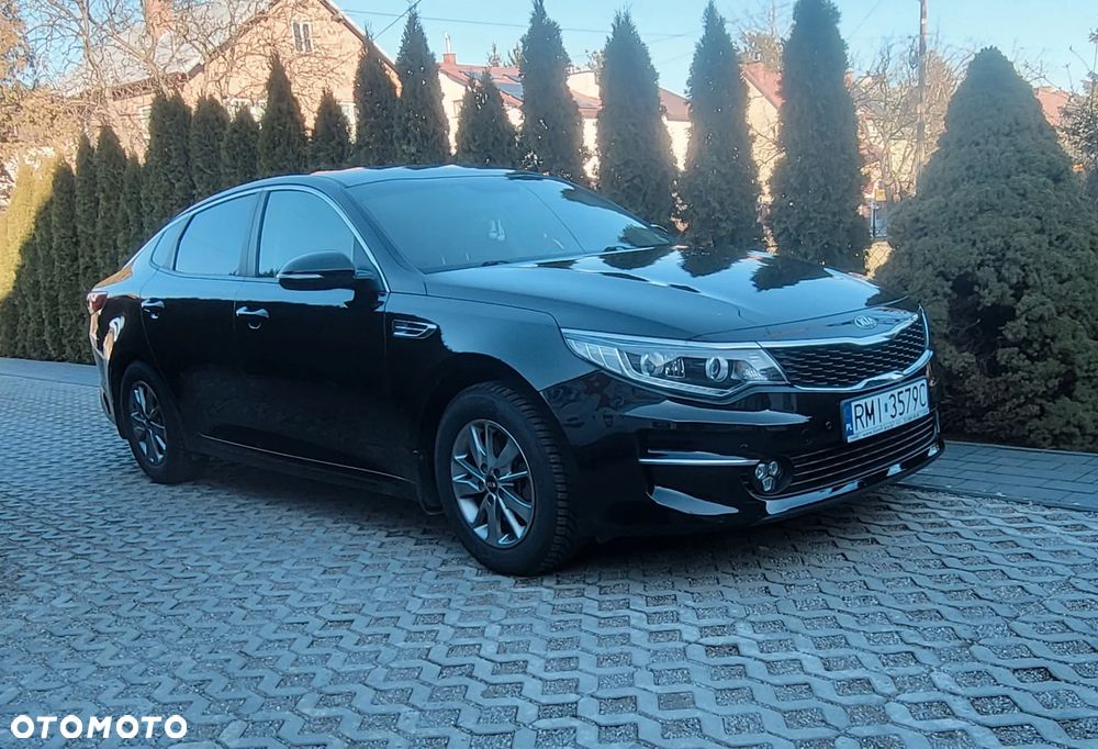 Kia Optima 2.0 M - 8