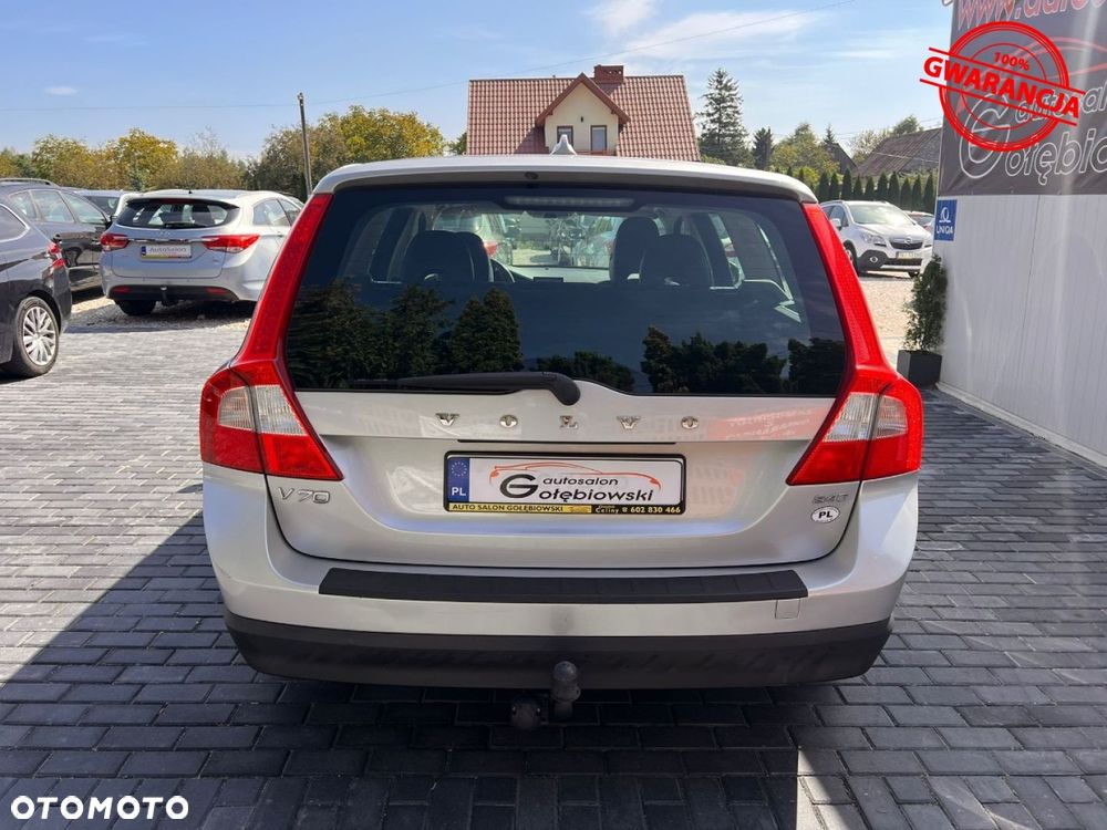 Volvo V70 2.4D Momentum - 9