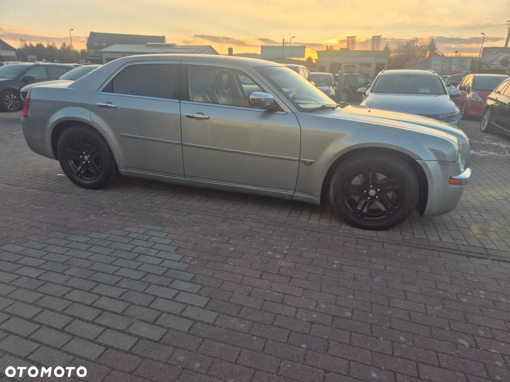 Chrysler 300C 5.7 V8 Hemi - 4