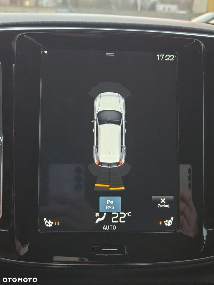 Volvo XC 40 D3 SCR Momentum - 23