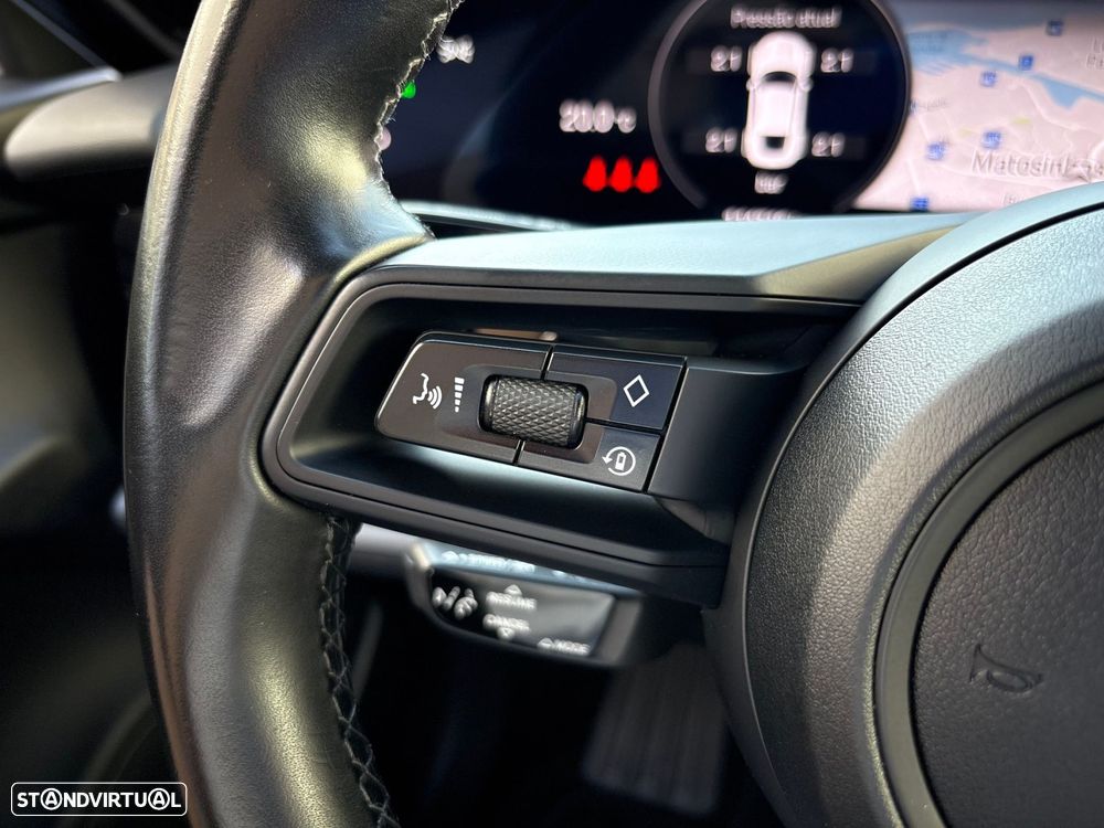 Porsche Taycan Bateria Performance Plus - 17