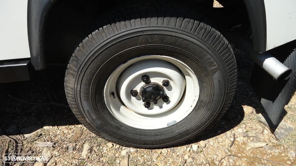 Land Rover Defender 90 2.5 TDi Metal Top - 8