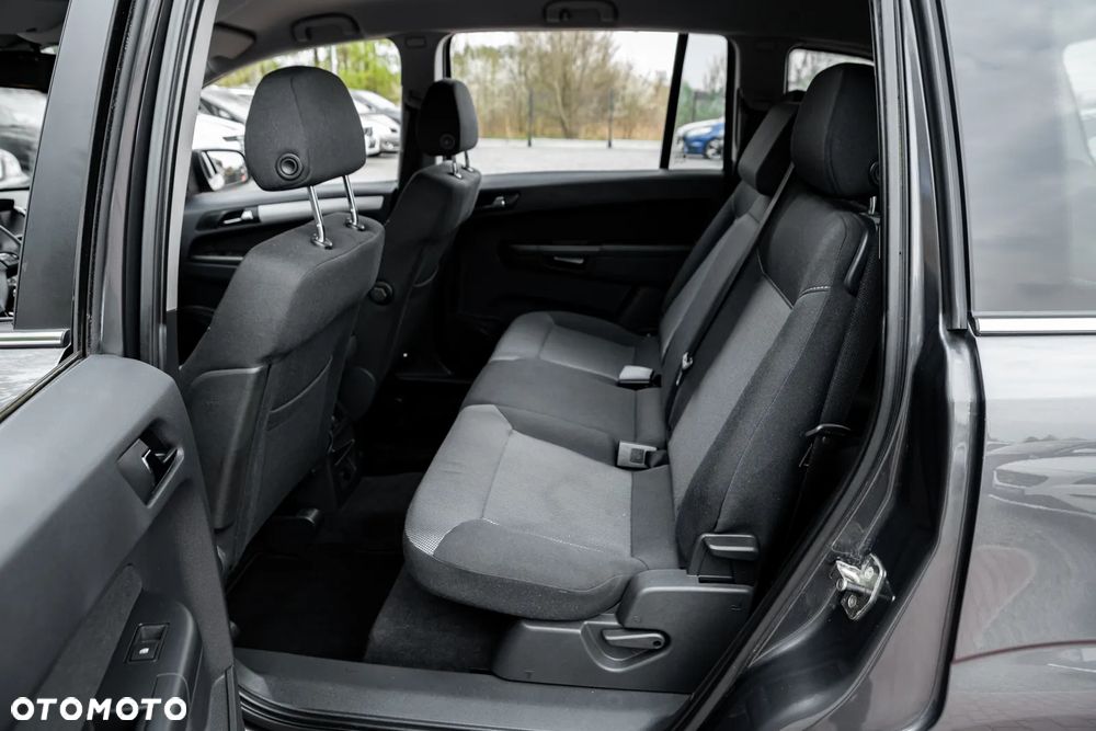 Opel Zafira 1.8 Family Plus - 19