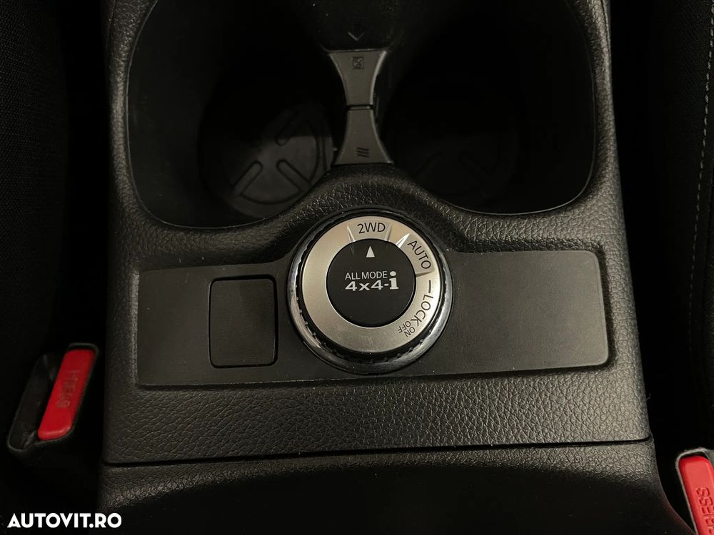 Nissan X-Trail 1.7 dCi ALL-MODE 4x4i Acenta - 24
