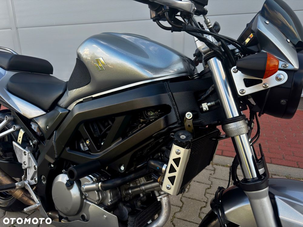 Suzuki SV - 6