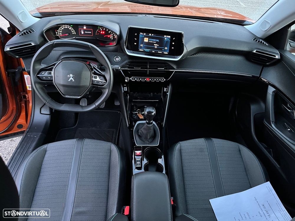 Peugeot 2008 PureTech 130 Allure - 24