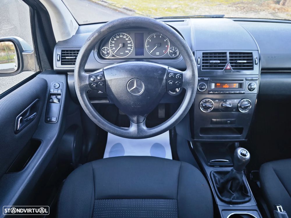 Mercedes-Benz A 160 Classic BlueEfficiency - 10