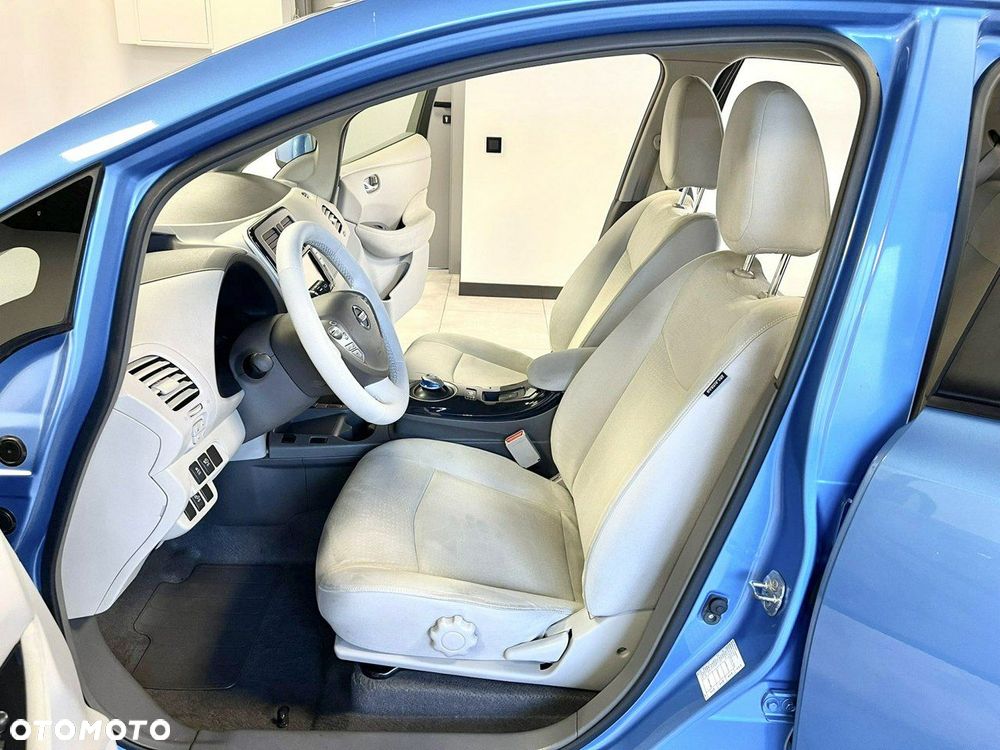 Nissan Leaf - 14