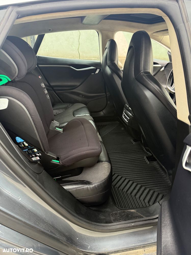 Tesla Model S Standard - 33