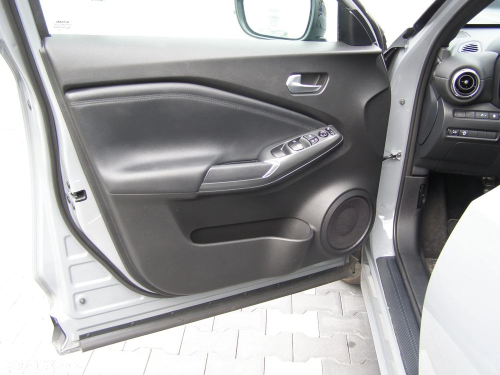 Nissan Juke 1.0 DIG-T N-Connecta DCT - 14