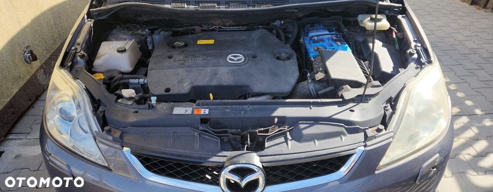Mazda 5 - 6