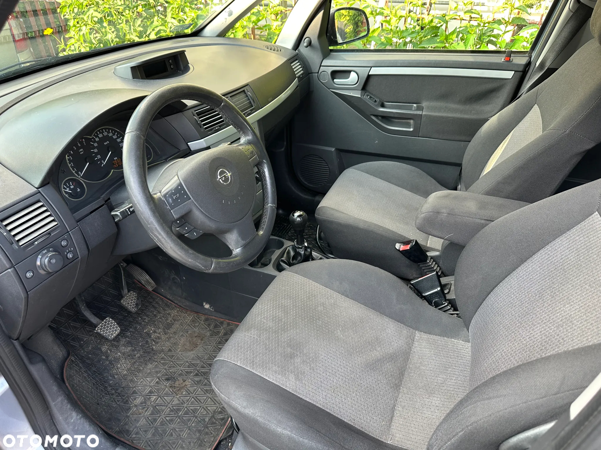 Opel Meriva 1.6 16V (Essentia) - 12