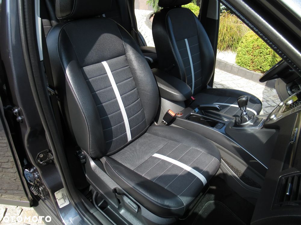 Ford Kuga 2.0 TDCi 2x4 Titanium - 7