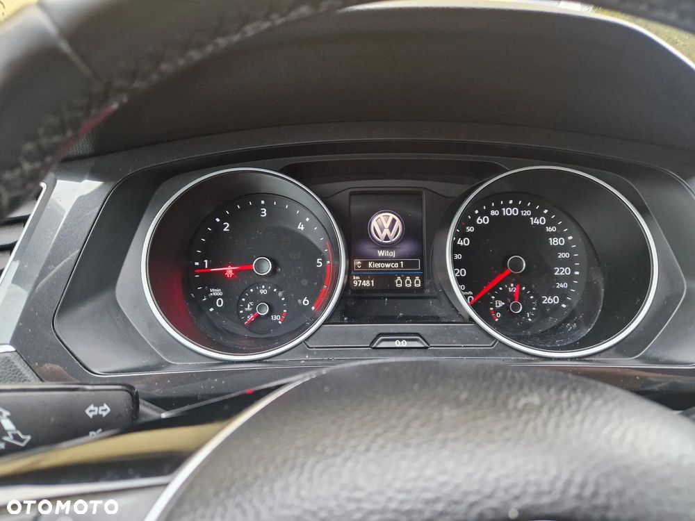 Volkswagen Tiguan - 8