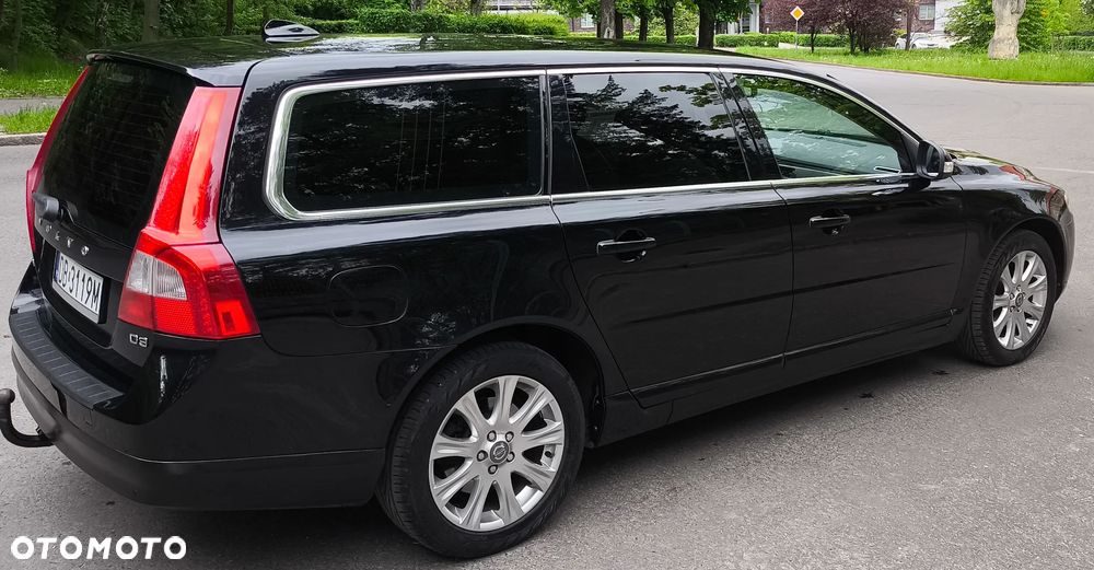 Volvo V70 D3 Momentum - 9
