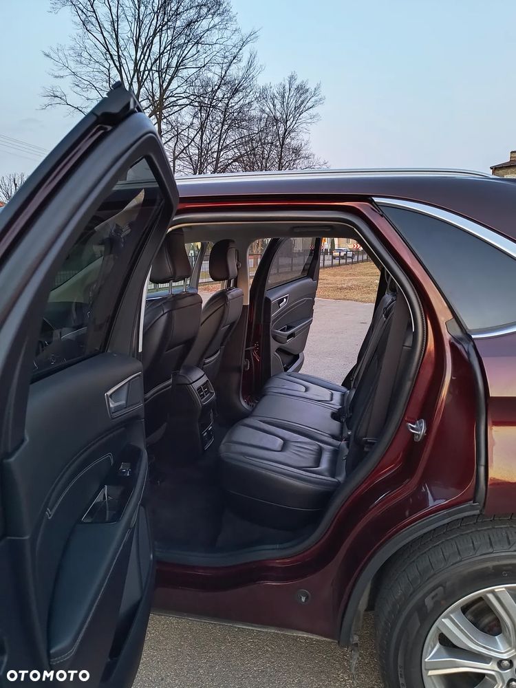 Ford Edge - 10