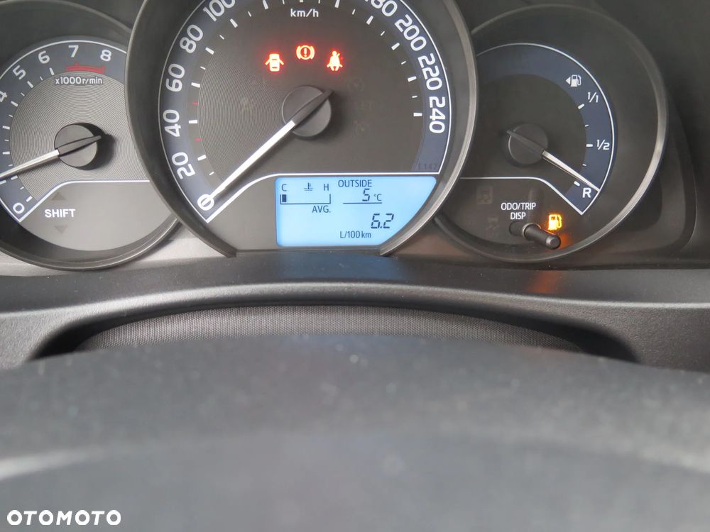 Toyota Auris 1.6 Active - 15