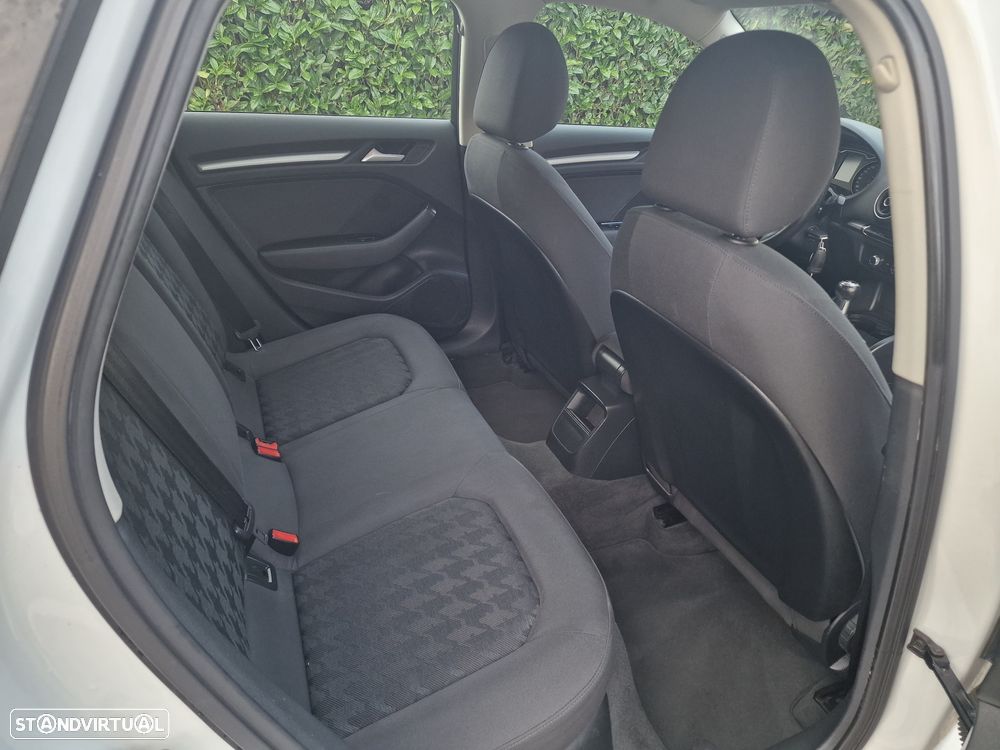 Audi A3 Sportback 1.6 TDI Sport - 11