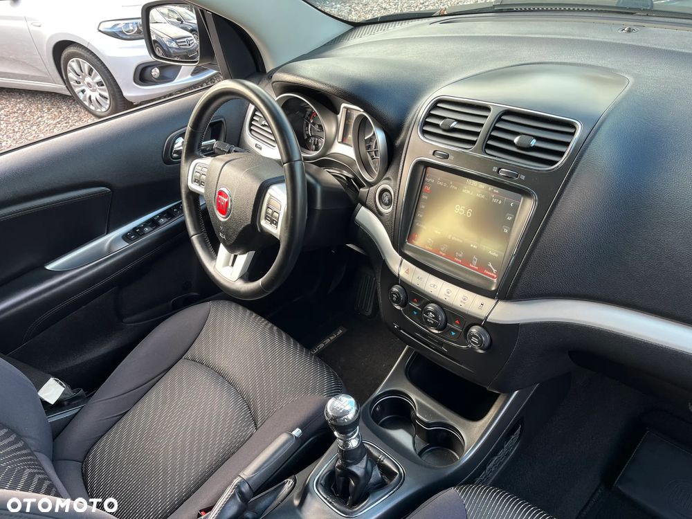 Fiat Freemont 2.0 Multijet 16V DPF Urban - 38