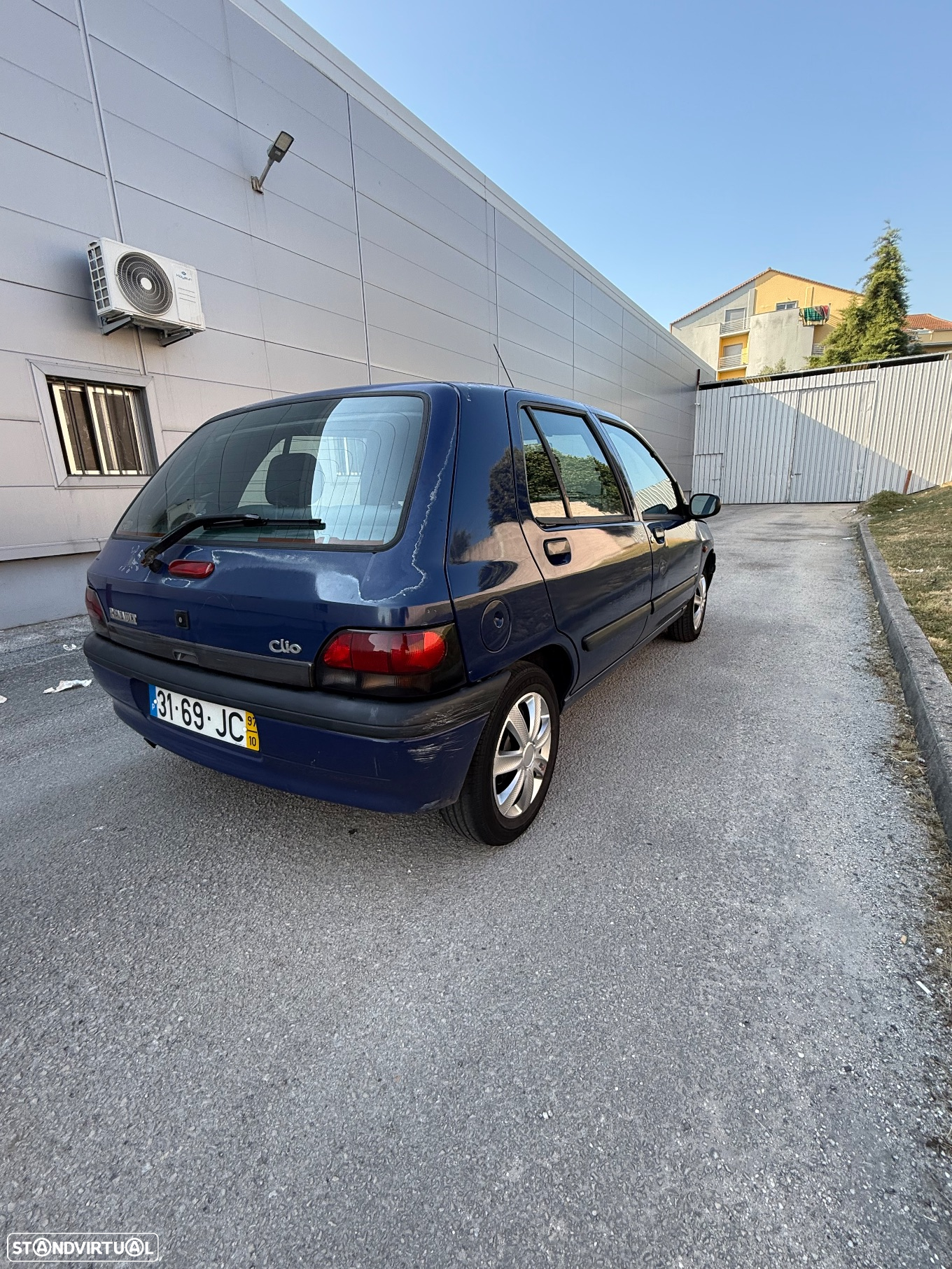 Renault Clio 1.2 Oasis - 8