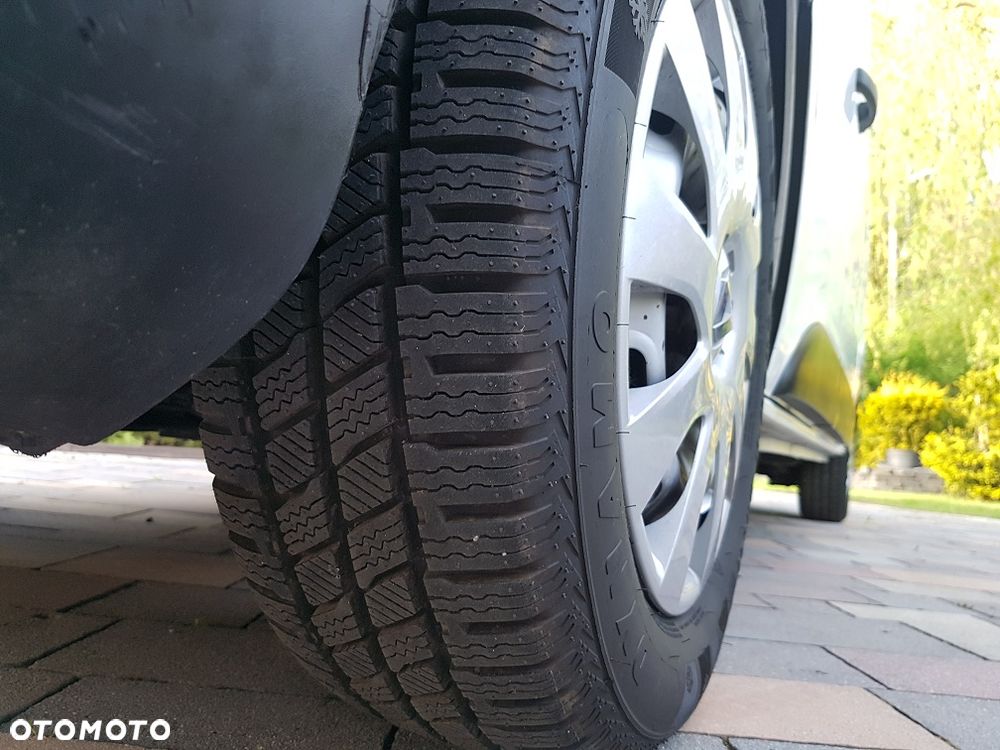 Renault Trafic - 24