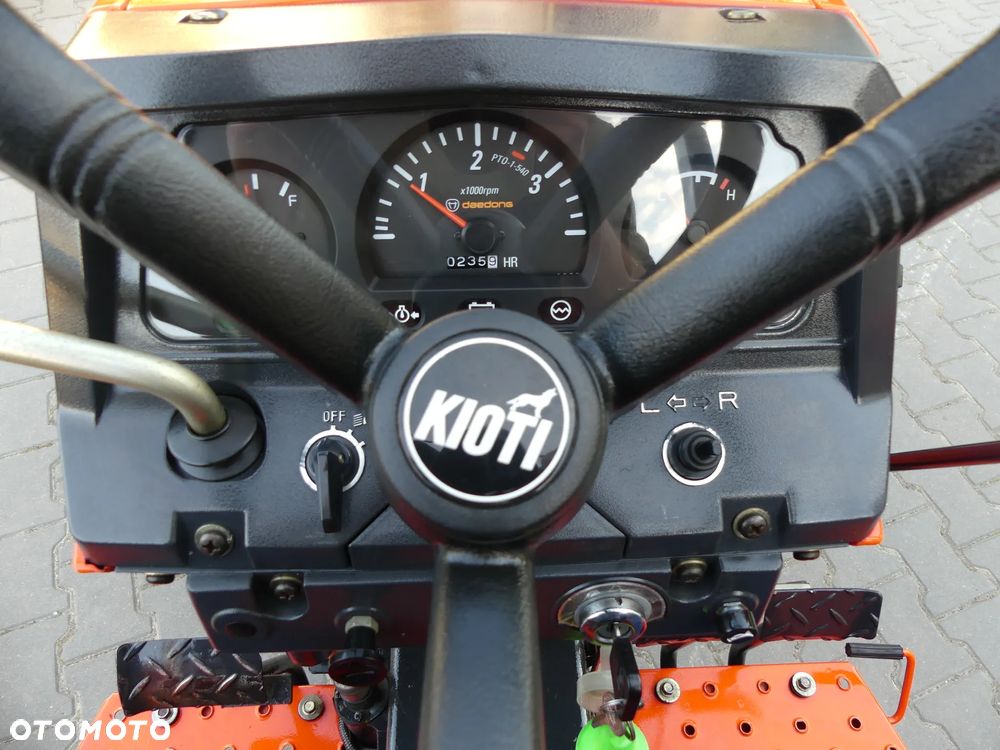 Kioti LK 30*30KM*4X4*NOWY Tylko 235mtg - 7