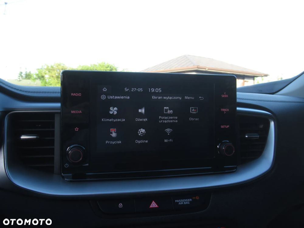 Kia Ceed 1.5 T-GDI M - 23