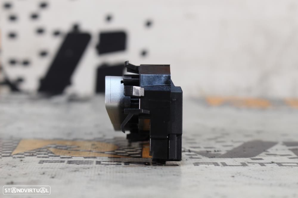 Comutador / Botão Mercedes-Benz C-Class (W205)  A2139057302 / Comando - 5